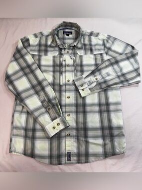 Patagonia Sun Stretch Shirt Mens Small Green Plaid Long Roll Sleeve Fishing UPF
